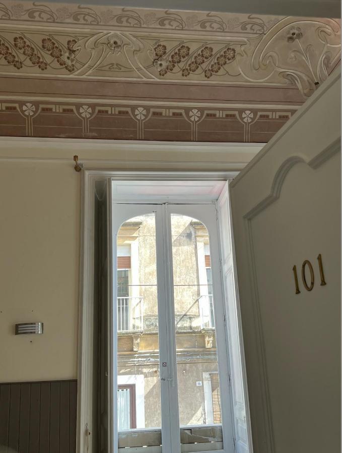 Il Giardino E Gli Affreschi Bed and Breakfast Catania Eksteriør billede