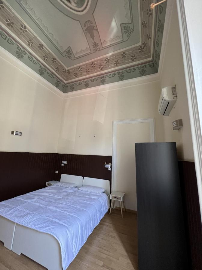 Il Giardino E Gli Affreschi Bed and Breakfast Catania Eksteriør billede