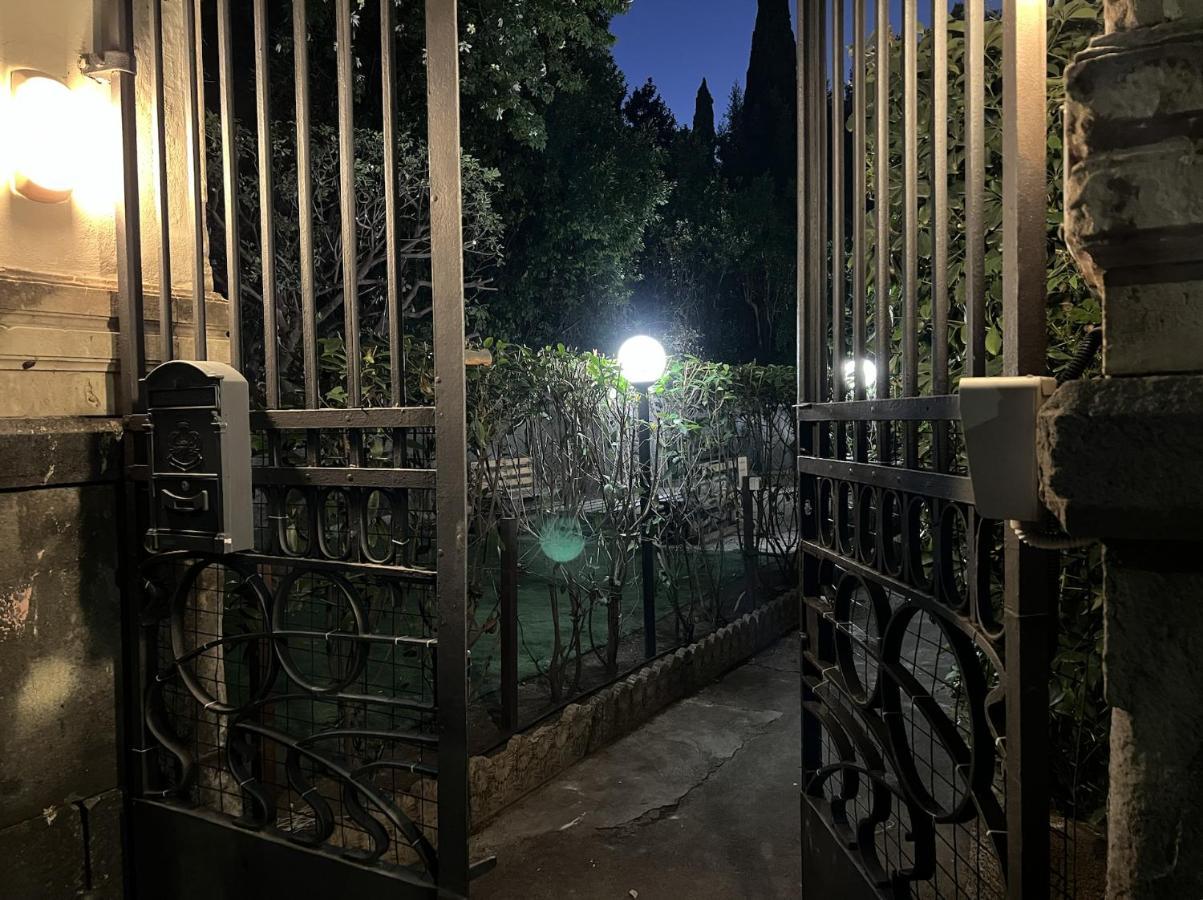 Il Giardino E Gli Affreschi Bed and Breakfast Catania Eksteriør billede