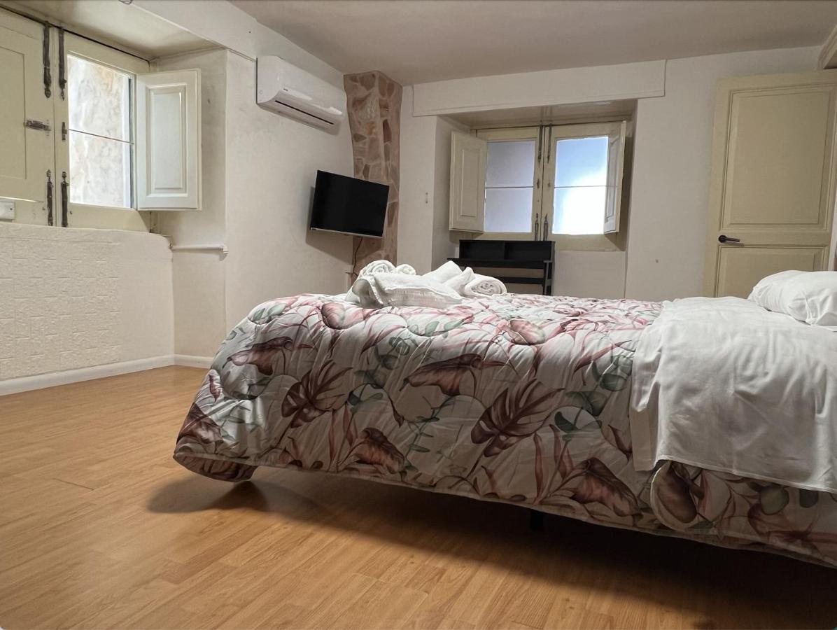 Il Giardino E Gli Affreschi Bed and Breakfast Catania Eksteriør billede